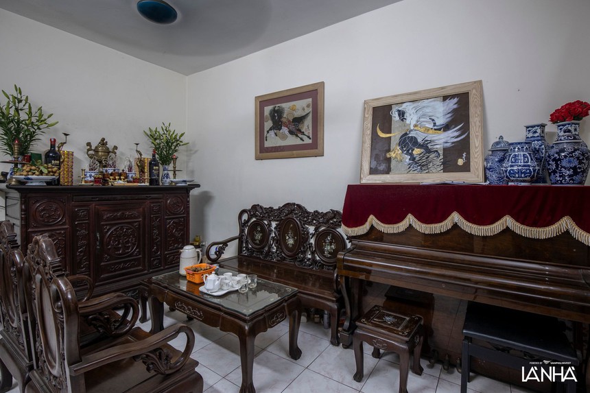 Bác gái 70 tuổi quyết chi 500 triệu cải tạo căn nhà 3 thế hệ ở khu tập thể cũ: Tạo bất ngờ cho chồng, diện mạo của ngôi nhà sau khi cải tạo vượt sức tưởng tượng - Ảnh 3.