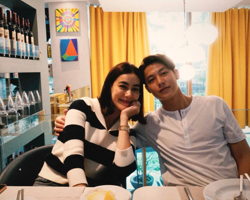 3 cặp đôi hot Thái Lan cho fan ăn no “cẩu lương” dịp Valentine: Baifern - Nine siêu lãng mạn nhưng vẫn thua cặp đôi táo bạo này - Ảnh 9. 3 cặp đôi hot Thái Lan cho fan ăn no “cẩu lương” dịp Valentine: Baifern - Nine siêu lãng mạn nhưng vẫn thua cặp đôi táo bạo này - Ảnh 9.