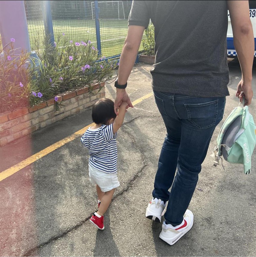 Đăng tải khoảnh khắc bên con trai út, Tăng Thanh Hà chia sẻ nỗi lòng người mẹ khiến ai cũng phải đồng tình - Ảnh 1.