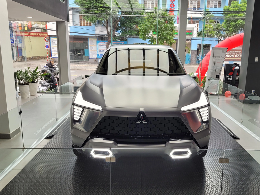 6 chi tiết cho thấy Mitsubishi XFC bản thương mại chuẩn thực dụng nhưng vẫn long lanh chẳng kém concept - Ảnh 8.