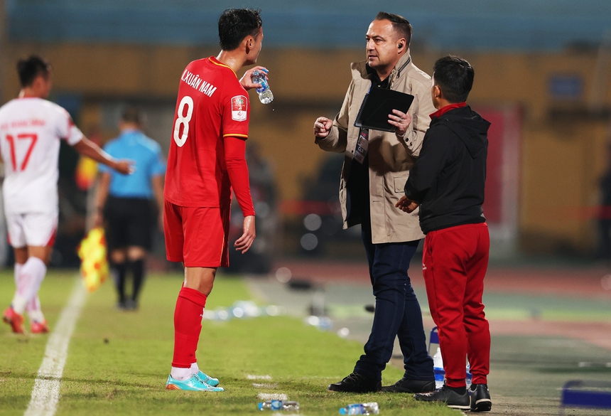 Vòng 4 Night Wolf V-League 2023: Lung lay ghế thuyền trưởng - Ảnh 1. Vòng 4 Night Wolf V-League 2023: Lung lay ghế thuyền trưởng - Ảnh 1.