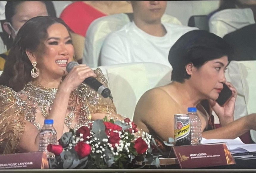 Trưởng BGK Miss Charm 2023 lý giải lý do liên tục gọi điện thoại khi đang chấm thi chung kết, khẳng định mọi thứ làm kịch bản  - Ảnh 3.