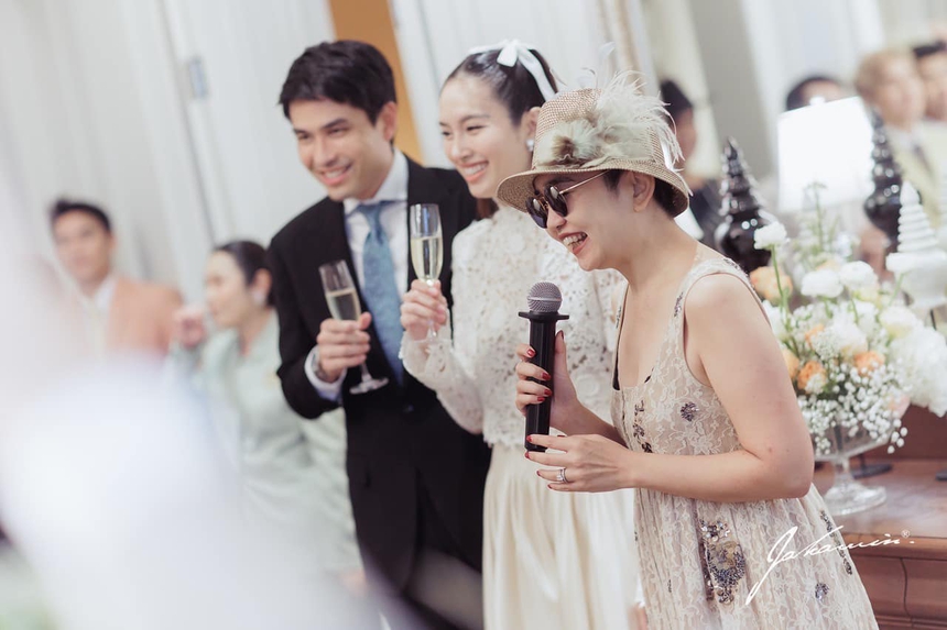 Ảnh nét căng trong lễ ăn hỏi của mỹ nhân chuyển giới Nong Poy, cô dâu nói gì mà khiến chú rể “rụng tim” - Ảnh 10.