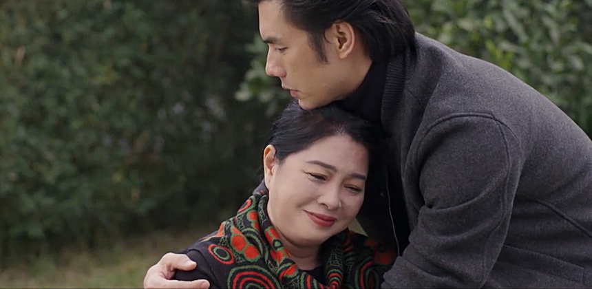 "Đừng làm mẹ cáu": Tiết lộ gây sốc về bố Quân - Ảnh 3. "Đừng làm mẹ cáu": Tiết lộ gây sốc về bố Quân - Ảnh 3.