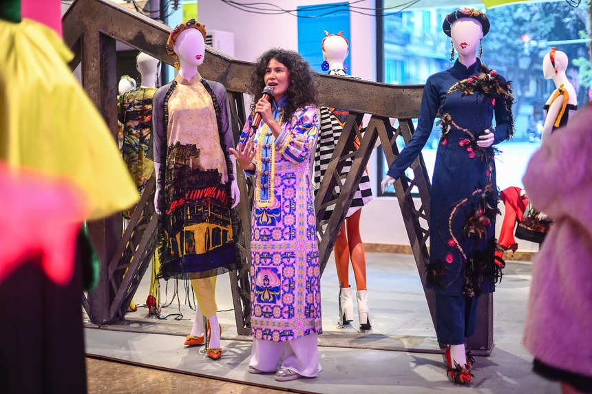 Một Việt Nam rực rỡ trong ‘Mộng bình thường’ của NTK Thủy Nguyễn - Ảnh 3. Một Việt Nam rực rỡ trong ‘Mộng bình thường’ của NTK Thủy Nguyễn - Ảnh 3.