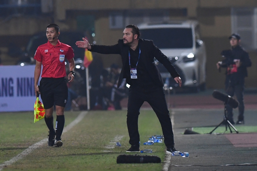 Thanh Hóa FC được thưởng nóng 500 triệu, ăn mừng sau trận hòa Hà Nội FC - Ảnh 9. Thanh Hóa FC được thưởng nóng 500 triệu, ăn mừng sau trận hòa Hà Nội FC - Ảnh 9.