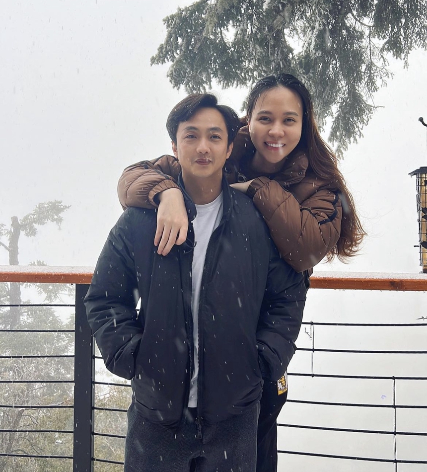 Đàm Thu Trang dạo này: Cùng chồng đưa ái nữ nghỉ dưỡng ở Mỹ, lộ loạt chi tiết nghi có tin vui?  - Ảnh 1.