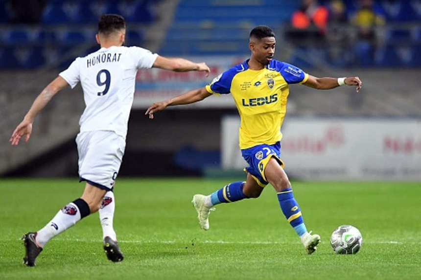 Jason Quang-Vinh Pendant liệu có về Hà Nội FC? - Ảnh 2. Jason Quang-Vinh Pendant liệu có về Hà Nội FC? - Ảnh 2.