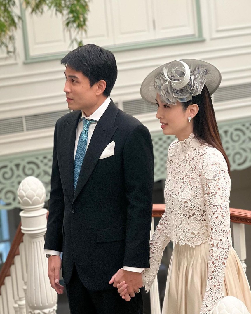 Mỹ nhân chuyển giới Nong Poy xuất hiện rạng rỡ và dành nụ hôn ngọt ngào cho hôn phu trong lễ ăn hỏi - Ảnh 4. Mỹ nhân chuyển giới Nong Poy xuất hiện rạng rỡ và dành nụ hôn ngọt ngào cho hôn phu trong lễ ăn hỏi - Ảnh 4.