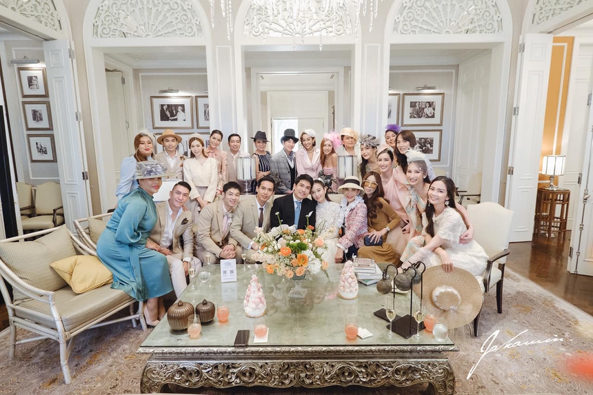 Ảnh nét căng trong lễ ăn hỏi của mỹ nhân chuyển giới Nong Poy, cô dâu nói gì mà khiến chú rể “rụng tim” - Ảnh 11.