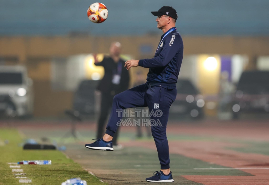 Thất vọng với thầy ngoại, Hà Nội quyết định sa thải, liệu mời lại Chu Đình Nghiêm về Hàng Đẫy? - Ảnh 3. Thất vọng với thầy ngoại, Hà Nội quyết định sa thải, liệu mời lại Chu Đình Nghiêm về Hàng Đẫy? - Ảnh 3.