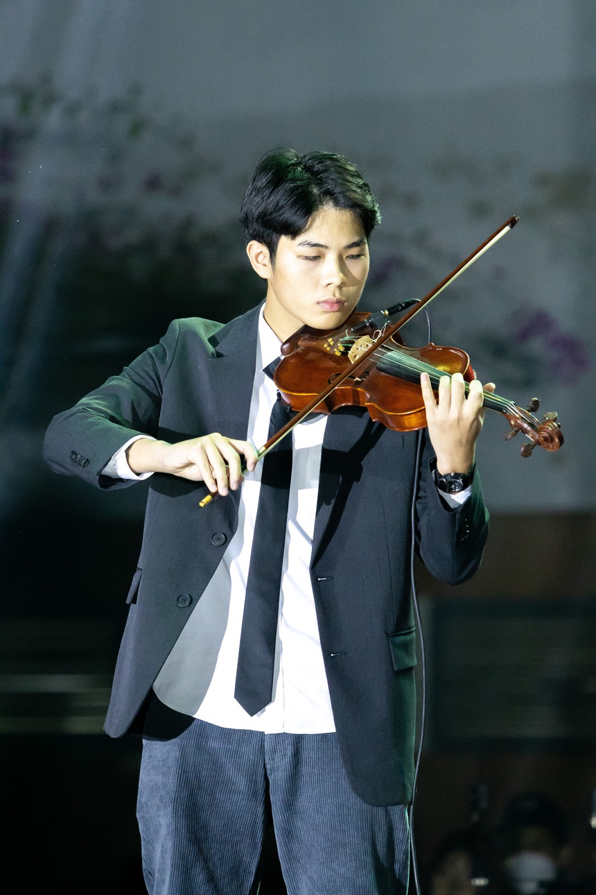 Không chỉ xinh đẹp - giỏi giang, học sinh chuyên Hà Nội - Amsterdam còn có chương trình "đỉnh" thế này đây, không hổ danh là ngôi trường top đầu! - Ảnh 6.