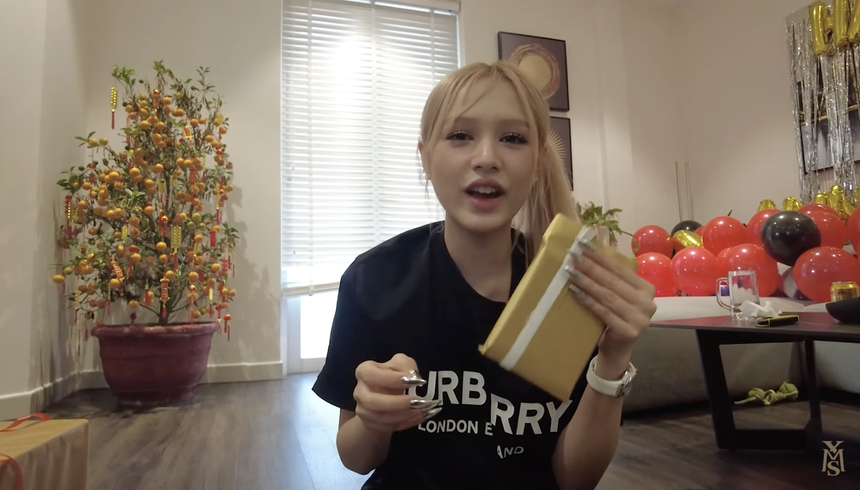 Xoài Non tặng quà khủng cho chồng: Trị giá 163 triệu, là thứ Xemesis xin mua 3 tháng mà chưa được - Ảnh 2.