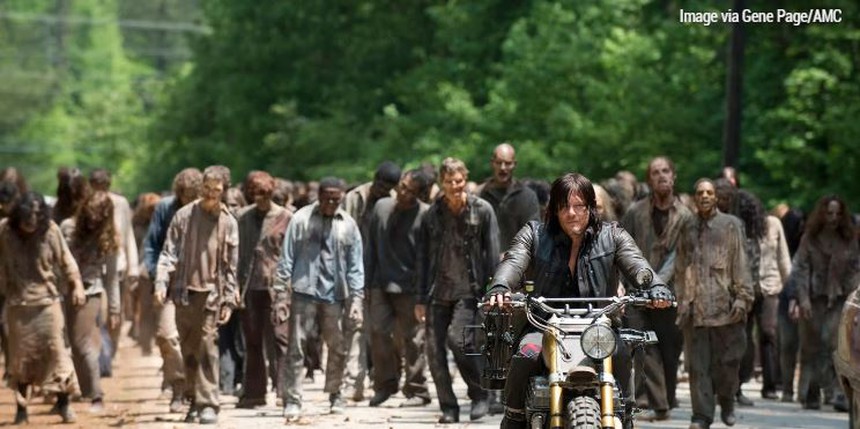 Zombie của The Last Of Us có gì khác biệt so với The Walking Dead? - Ảnh 1.