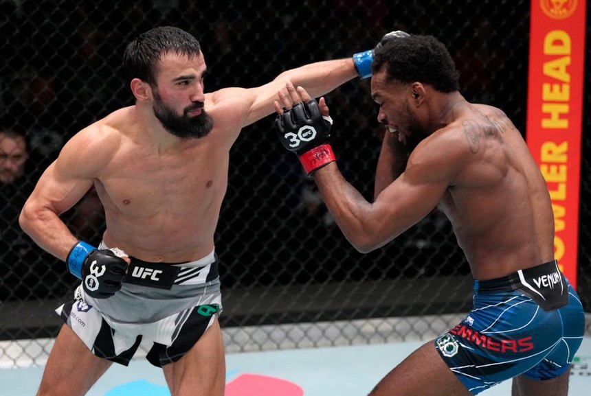 Võ sĩ có chuỗi bất bại dài thứ 2 thế giới thua thất vọng trong ngày ra mắt UFC - Ảnh 1.