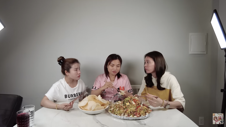 Hội bạn thân Quỳnh Trần JP: Ở nhà nội trợ nhưng mua nhà tậu xe ngon lành, hết bị đồn nghỉ chơi lại nghi vấn rủ nhau phẫu thuật thẩm mỹ - Ảnh 5.