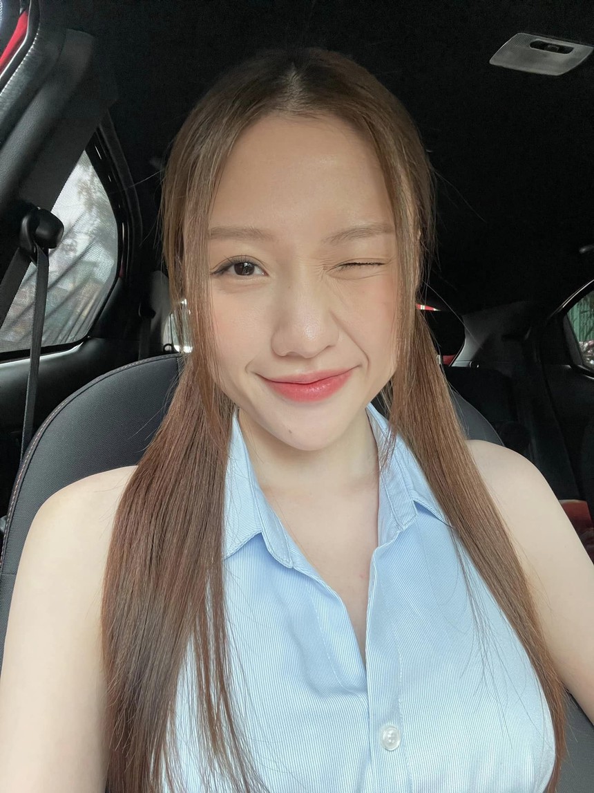 Em gái Trấn Thành đã qua rồi thời mặt "tròn xoe" khi đóng MV cùng Phạm Quỳnh Anh, nhan sắc ngày càng thăng hạng - Ảnh 8.