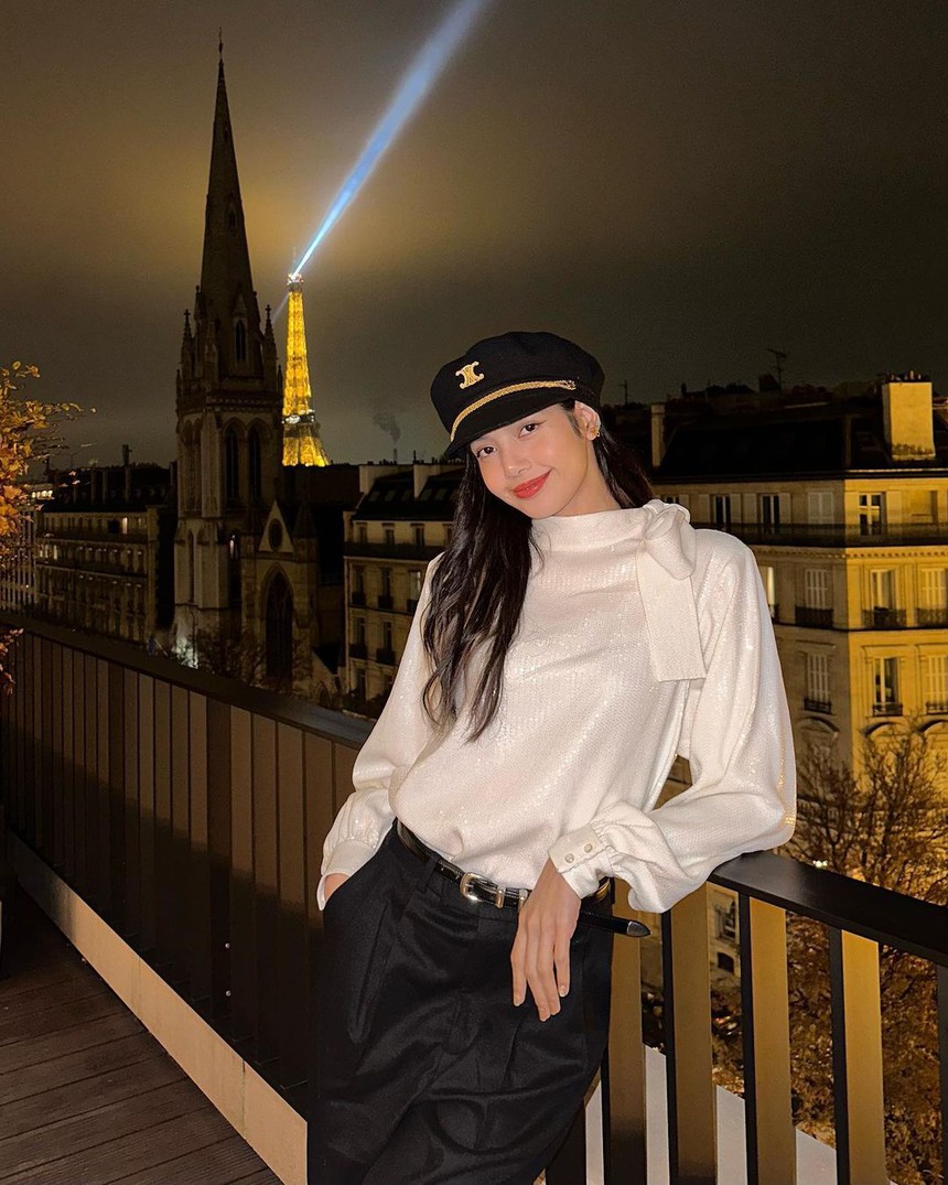 Style Lisa lên hương chuẩn 'phú bà showbiz', sắm mẫu na ná về diện đảm bảo bạn cũng 'sang như người có tiền'  - Ảnh 3.