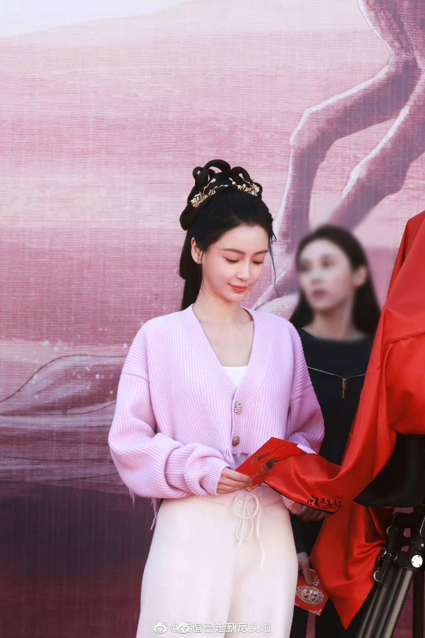 Đóng phim mới cực đẹp nhưng vẫn bị chê, điều gì khiến Angelababy dính dớp "bình hoa di động" - Ảnh 3.