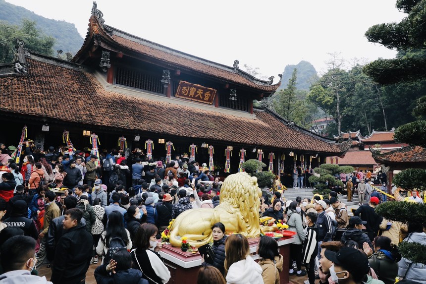 Góc nhìn 365: Vào mùa lễ hội - Ảnh 1. Góc nhìn 365: Vào mùa lễ hội - Ảnh 1.