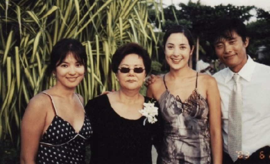 Giữa lúc chồng cũ gây bão với tin tái hôn, Song Hye Kyo bất ngờ bị netizen "đào mộ" loạt ảnh cũ bên Lee Byung Hun - Ảnh 4.