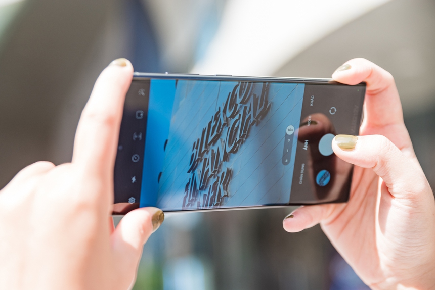 Ngoại hình giống y hệt đời trước, đâu là cách để bạn phân biệt S23 Ultra và S22 Ultra? - Ảnh 6.