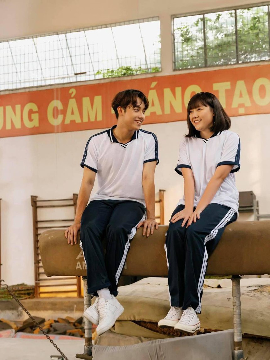 Em gái Trấn Thành đã qua rồi thời mặt "tròn xoe" khi đóng MV cùng Phạm Quỳnh Anh, nhan sắc ngày càng thăng hạng - Ảnh 3.