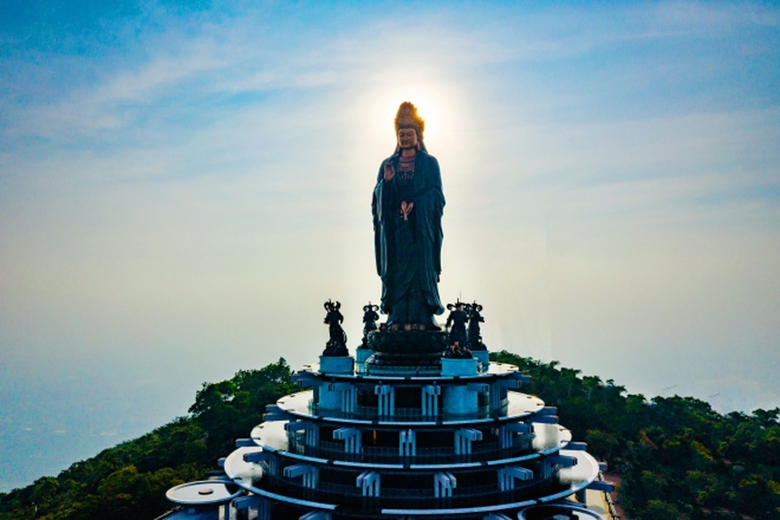 Chính thức khởi động Giải chạy BaDen Mountain Marathon 2023 – Đường chạy Huyền thoại - Ảnh 2.