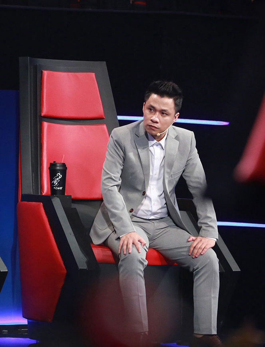 Kỷ lục gia nhớ được 20.000 số Pi sau 3,14 nhưng bị “đá”... vì không nhớ nổi ngày sinh nhật bạn gái - Ảnh 2. Kỷ lục gia nhớ được 20.000 số Pi sau 3,14 nhưng bị “đá”... vì không nhớ nổi ngày sinh nhật bạn gái - Ảnh 2.