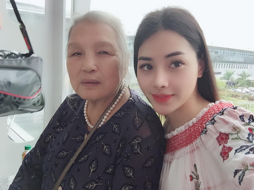 Hành trình chuyển giới của 'bản sao Baifern Pimchanok': Xinh gái từ bé, nhan sắc hậu 'dao kéo' khác hẳn! - Ảnh 8.