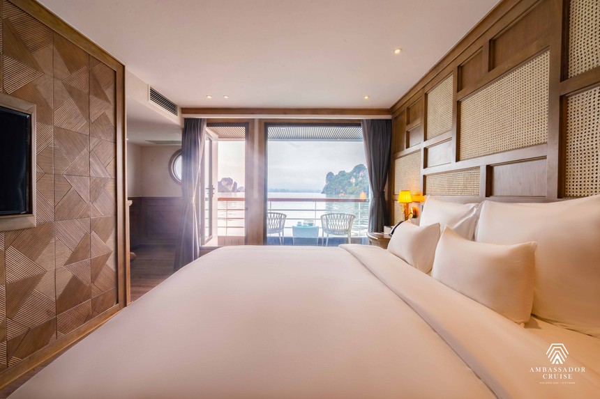 Siêu du thuyền Ambassador II - tour du lịch ban ngày 5 sao trên vịnh Hạ Long - Ảnh 3.