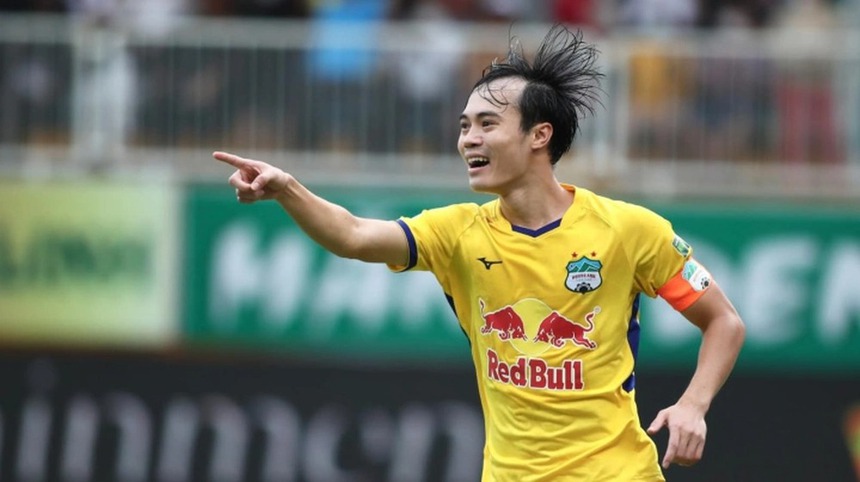 Tránh vết xe đổ từ đồng đội, "đứa con thần gió" của bầu Đức sẽ nở nụ cười khi xuất ngoại? - Ảnh 4.