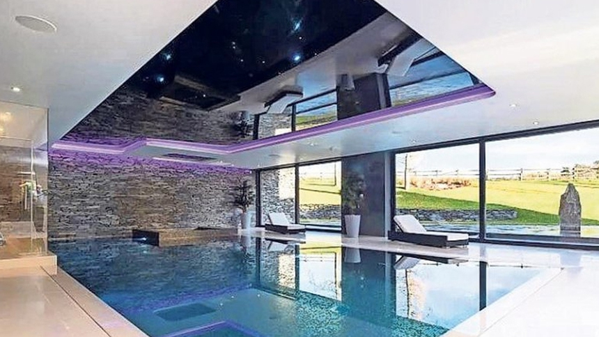 Ronaldo tìm cách 'xóa sạch' quá khứ ở MU - Ảnh 3.