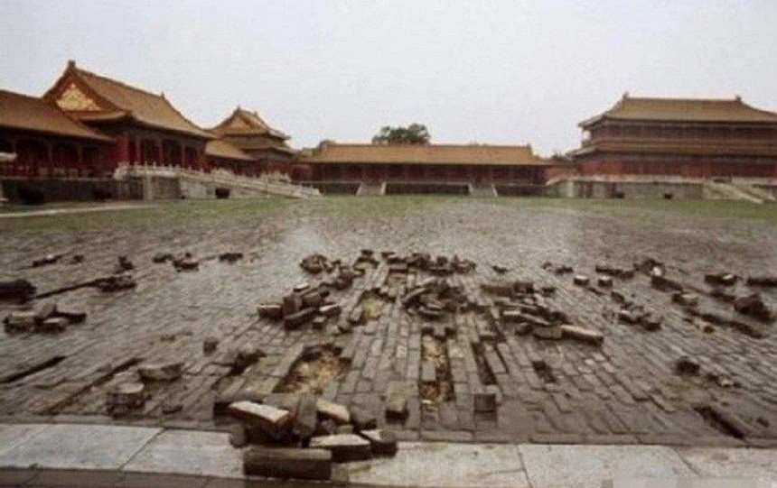Vì sao sàn gạch ở Tử Cấm Thành lại được lát đến 15 lớp chồng lên nhau: Bí mật được "hé lộ" khiến hậu thế phải ngả mũ khâm phục trí tuệ của người xưa - Ảnh 3. Vì sao sàn gạch ở Tử Cấm Thành lại được lát đến 15 lớp chồng lên nhau: Bí mật được "hé lộ" khiến hậu thế phải ngả mũ khâm phục trí tuệ của người xưa - Ảnh 3.