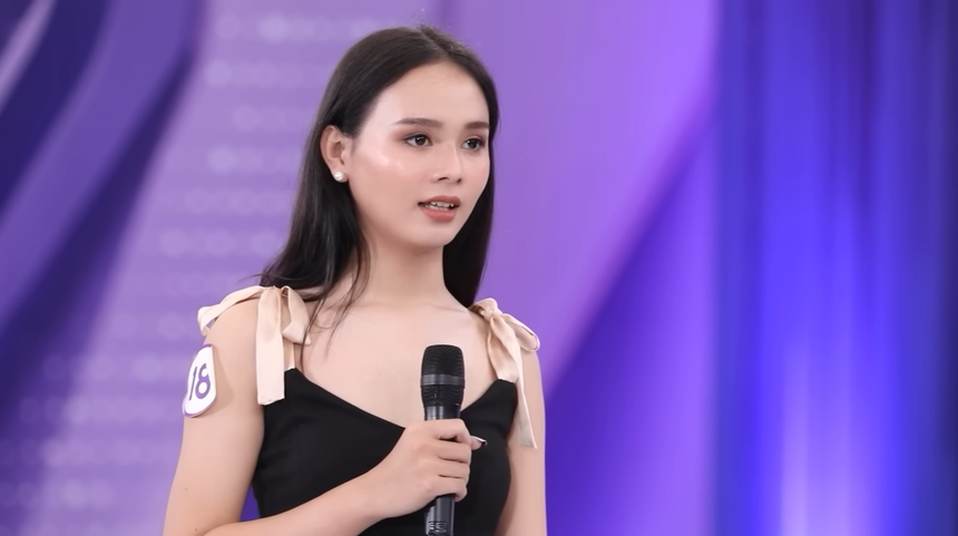 Người đẹp Hoa hậu chuyển giới là công nhân xưởng ô tô, đi giày cao gót 8 tiếng/ngày để tập catwalk - Ảnh 1. Người đẹp Hoa hậu chuyển giới là công nhân xưởng ô tô, đi giày cao gót 8 tiếng/ngày để tập catwalk - Ảnh 1.