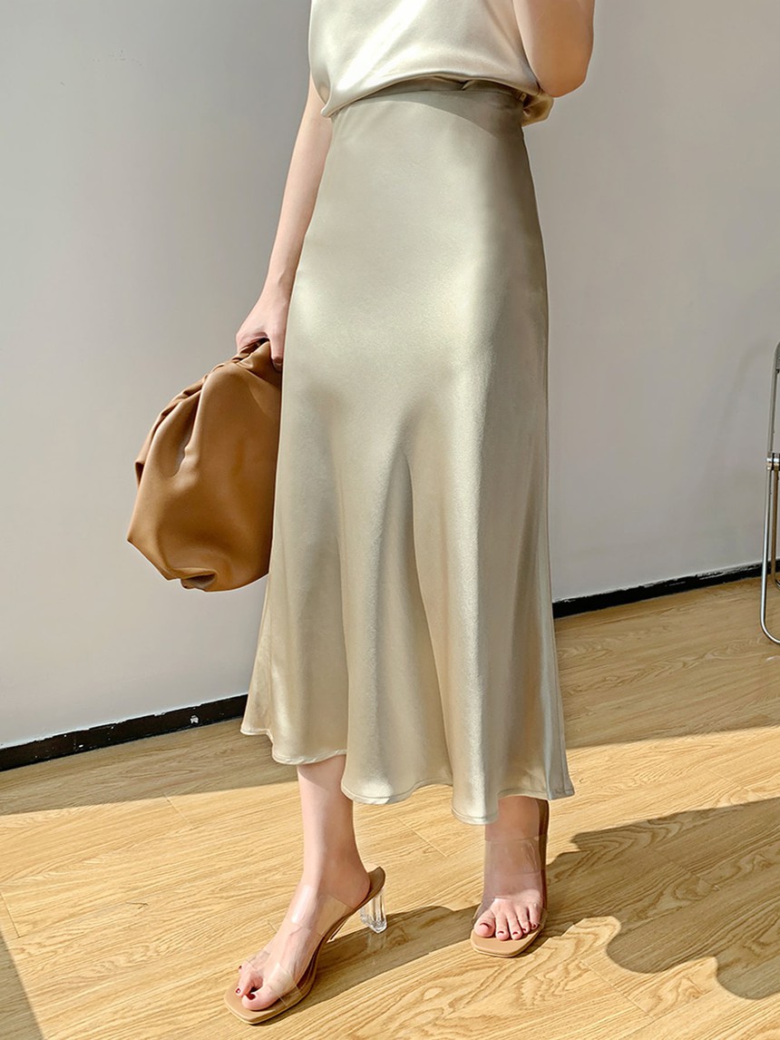 Style đối lập của nữ chính Dưới bóng cây hạnh phúc  - Ảnh 25.