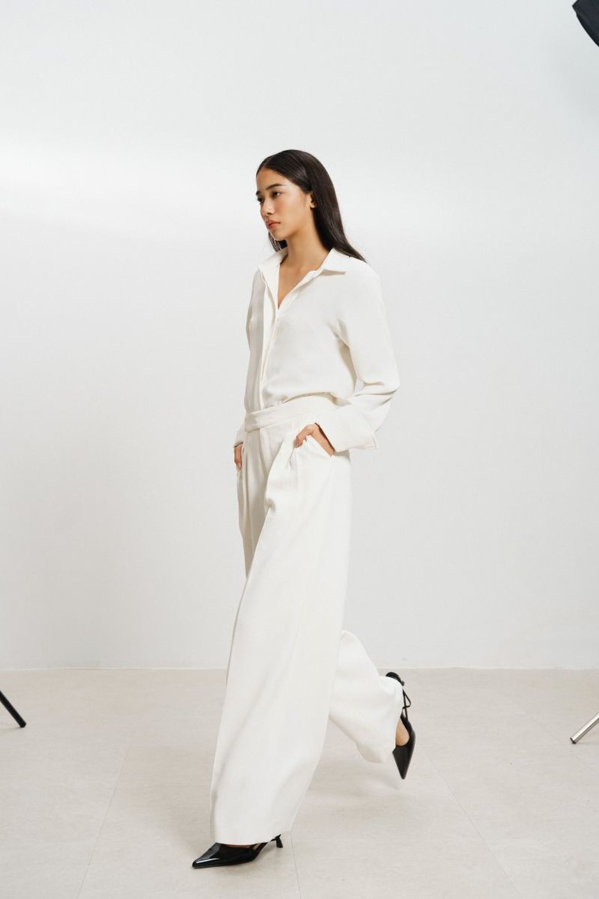 Style đối lập của nữ chính Dưới bóng cây hạnh phúc  - Ảnh 16.