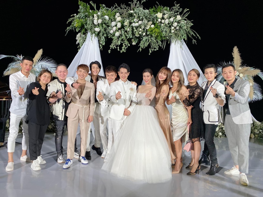 Đông Nhi, Minh Hằng cùng loạt mỹ nhân Vbiz quy tụ trong khung hình 'gây sốt' - Ảnh 3.