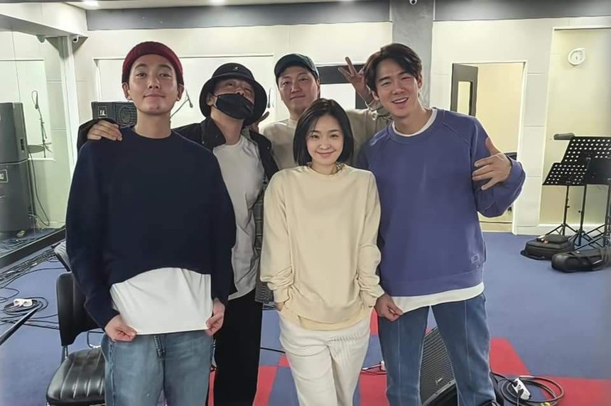 'Cưng' Soo Young như Jung Kyung Ho: Vì nàng mà rất chăm mặc đẹp, đi cạnh hội bạn thân là lộ bản chất liền - Ảnh 7.