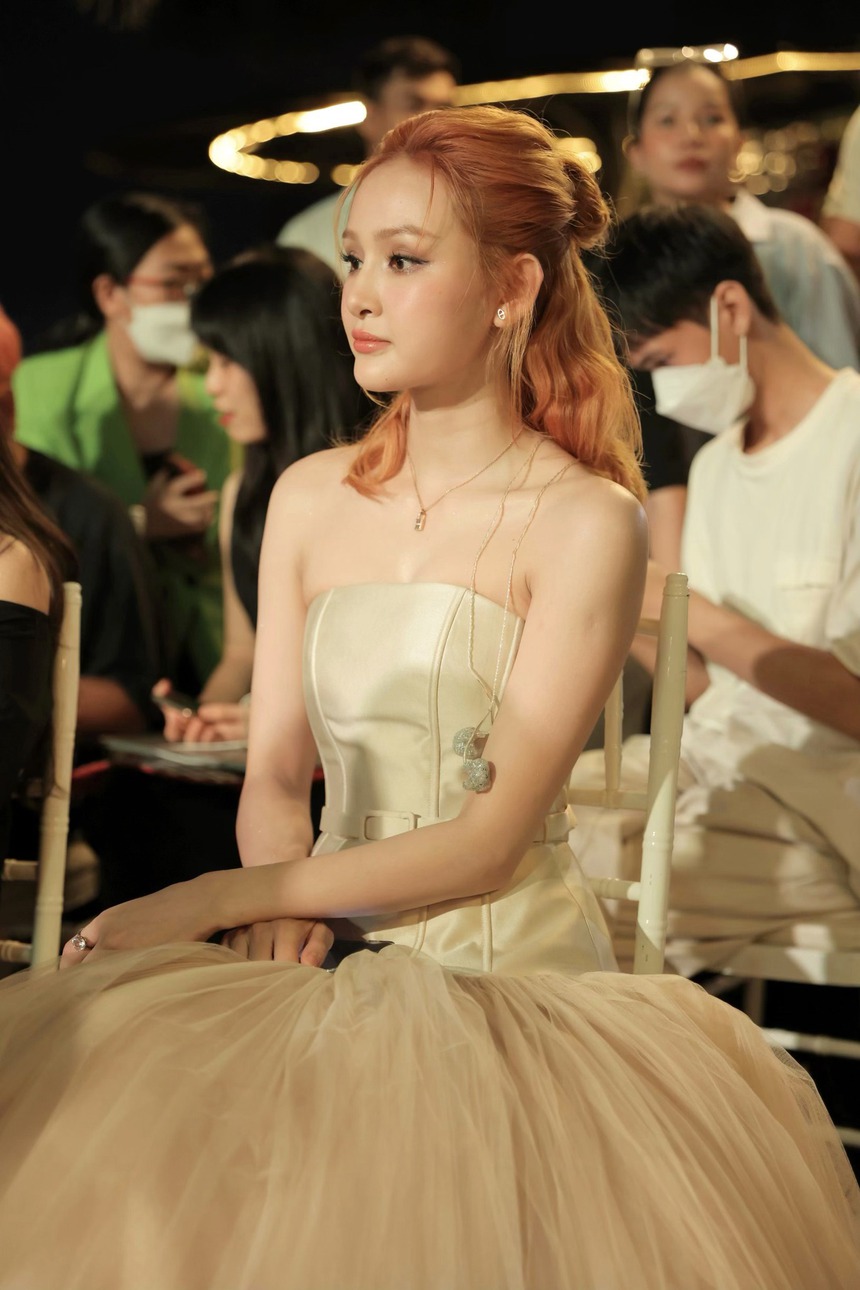 Hiền Hồ manh nha ra bài mới, dân mạng vẫn tẩy chay - Ảnh 3.