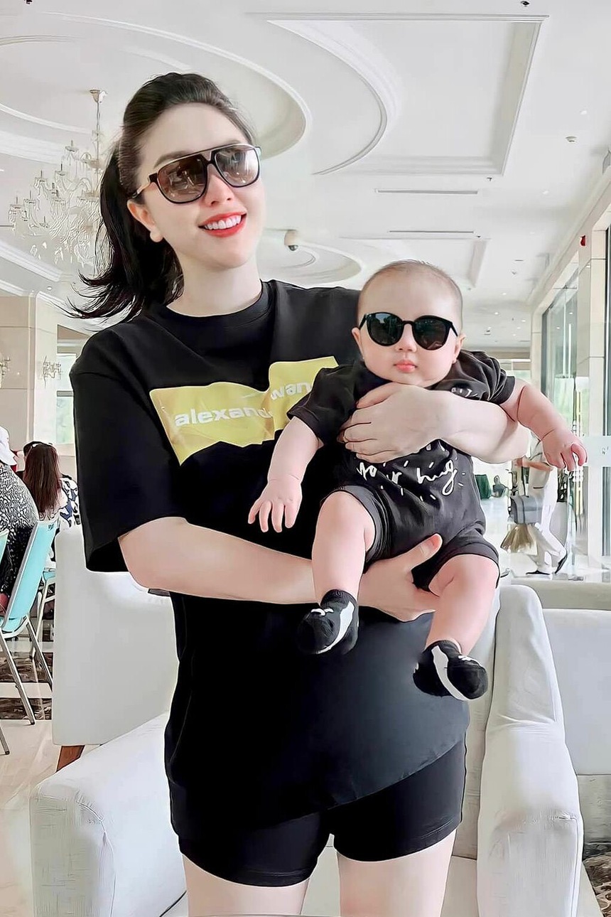 Bảo Thy lâu lâu mới khoe con, lại gọi tên MONO và còn hé lộ âm nhạc của nam ca sĩ đã giúp con cô thế này - Ảnh 2.