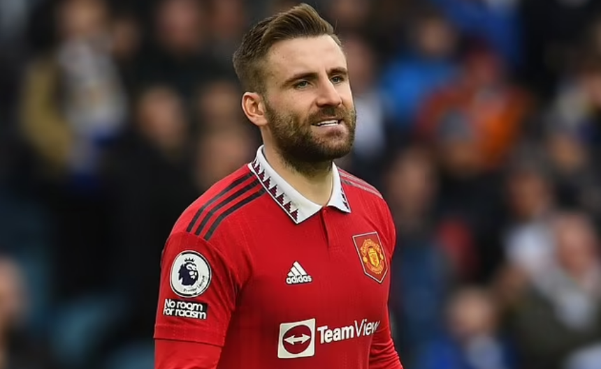 Fan MU không tin nổi khi nhìn thấy vết mổ chân gãy của Luke Shaw - Ảnh 4.