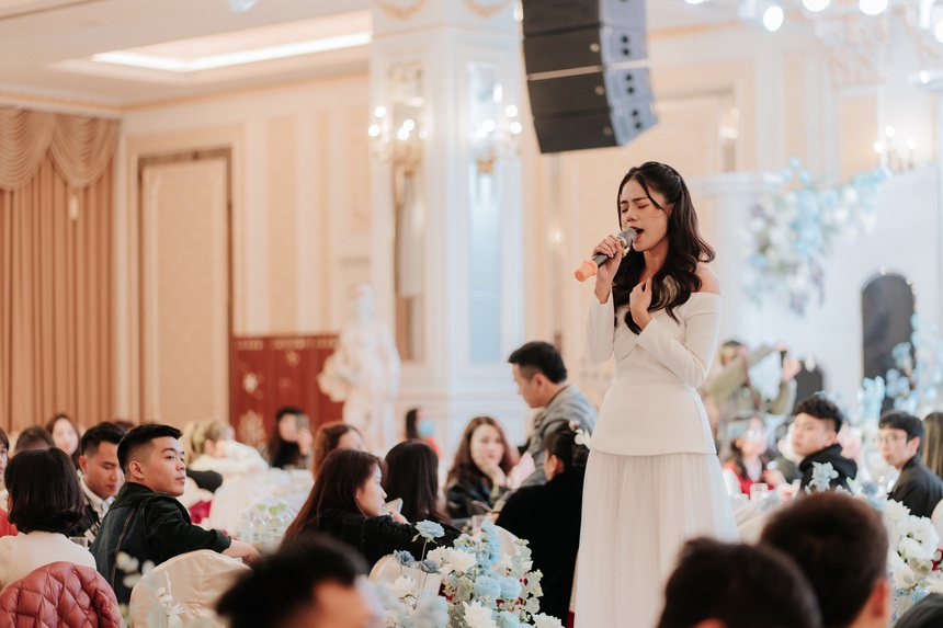 "Thánh nữ cover" Hương Ly: Tôi mới sửa mũi, nâng ngực, chồng không dời nửa bước - Ảnh 3.