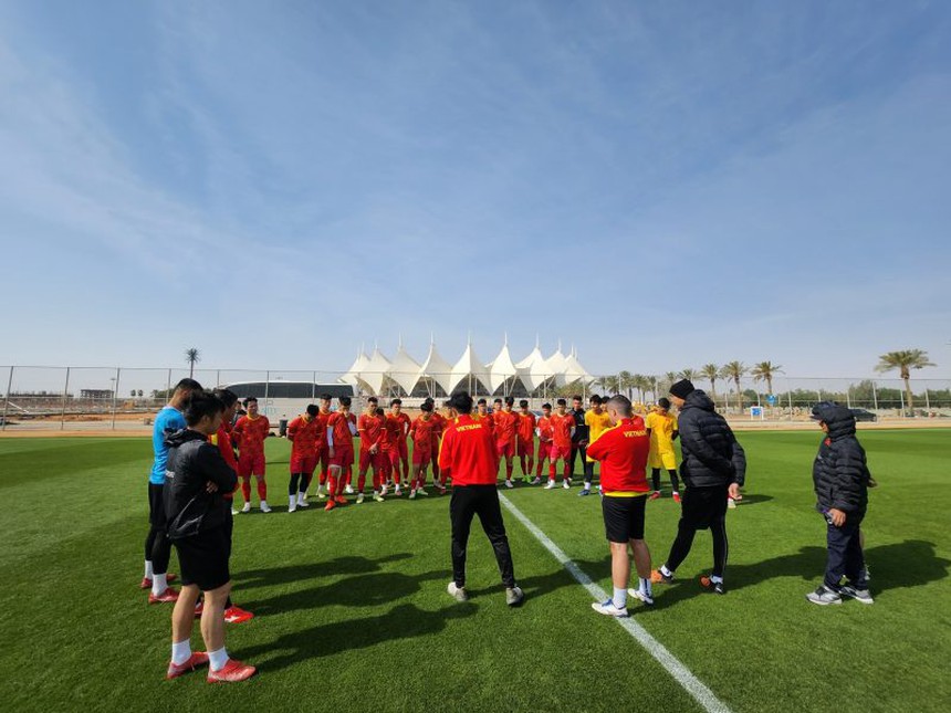 Đánh bại đội bóng từng 3 lần vô địch châu Á, U20 Việt Nam khiến truyền thông Trung Quốc 'nổi sóng' - Ảnh 2. Đánh bại đội bóng từng 3 lần vô địch châu Á, U20 Việt Nam khiến truyền thông Trung Quốc 'nổi sóng' - Ảnh 2.