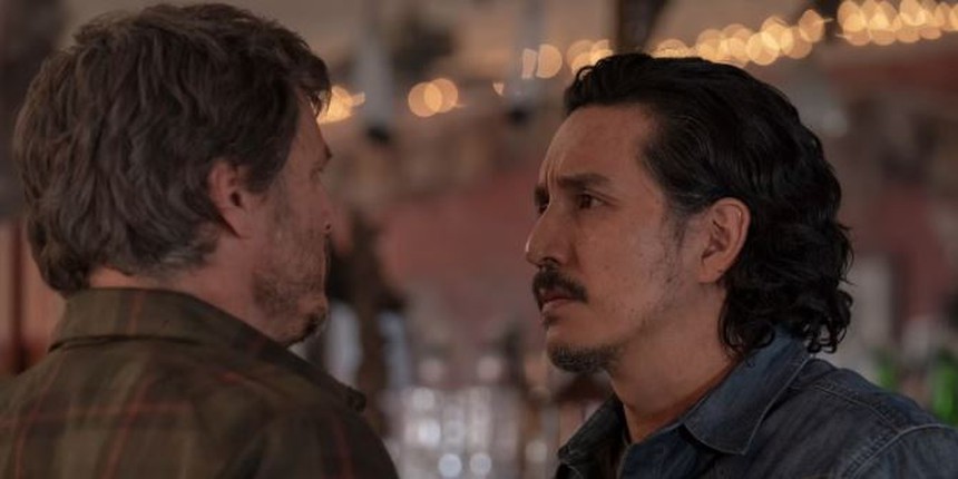 Lý giải đoạn kết của The Last Of Us tập 6: Tính mạng Joel ngàn cân treo sợi tóc - Ảnh 4.