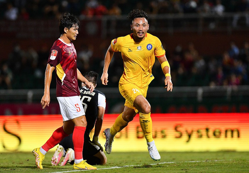 Văn Lâm, Patrik Lê Giang, Ryan Hà giúp HLV Troussier có thêm lựa chọn cầu thủ Việt kiều - Ảnh 3.