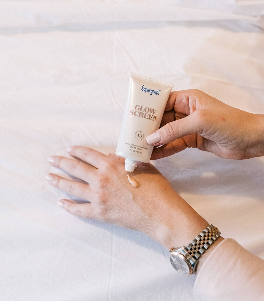 Loại kem chống nắng nhận được 219K lượt tim trên Sephora: Hiệu quả tốt, finish đỉnh, ai da khô chắc sẽ cần - Ảnh 1. Loại kem chống nắng nhận được 219K lượt tim trên Sephora: Hiệu quả tốt, finish đỉnh, ai da khô chắc sẽ cần - Ảnh 1.