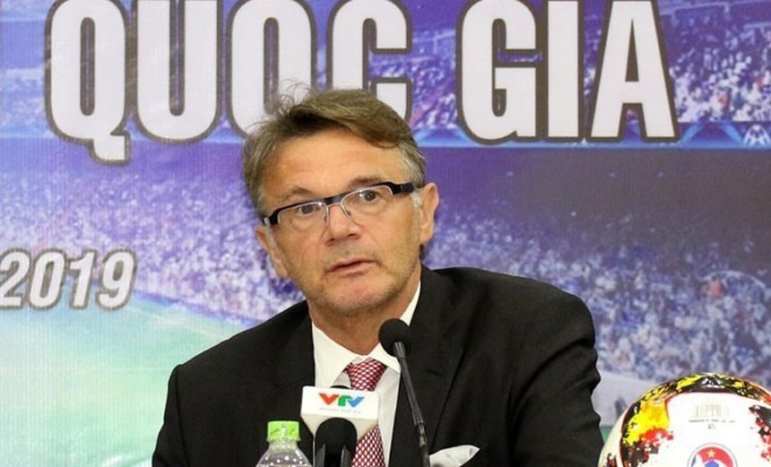 HLV Troussier ký hợp đồng dẫn dắt tuyển Việt Nam ngày 27/2 - Ảnh 2. HLV Troussier ký hợp đồng dẫn dắt tuyển Việt Nam ngày 27/2 - Ảnh 2.