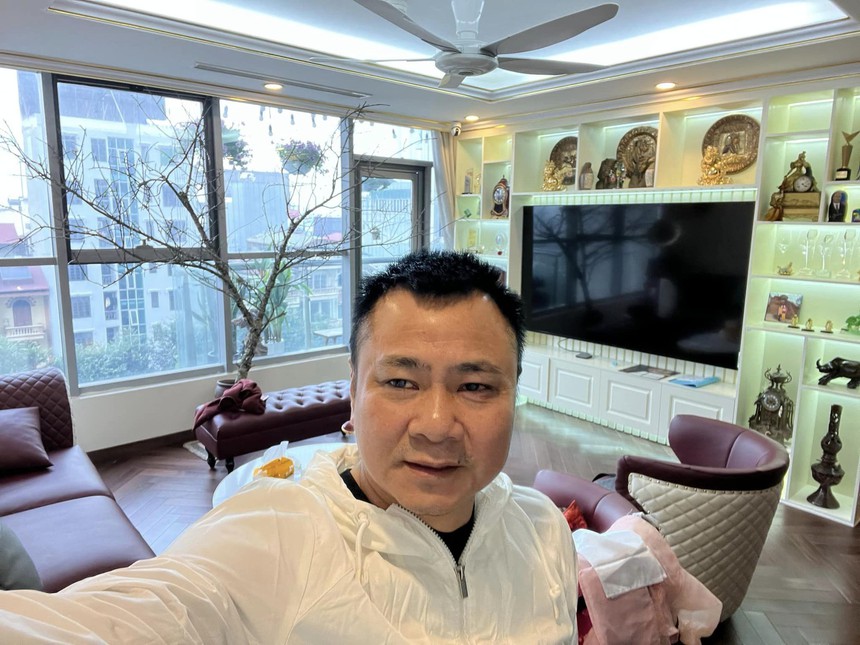 Cuộc sống viên mãn bên vợ trẻ đẹp của NSND Tự Long ở tuổi ngũ tuần - Ảnh 5.