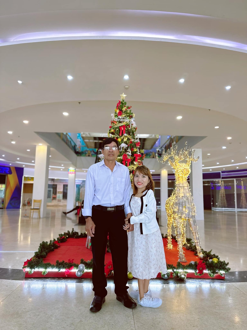 Đi học bị bạn gọi là “người ngoài hành tinh”, cô gái khuyết tật không bỏ cuộc, trở thành cô giáo của cả nghìn học trò - Ảnh 6.